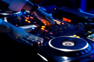 Table de mixage Pioneer DJ