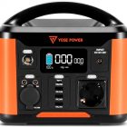 Power Station 388Wh/300W : alimentation portable orange et noire avec écran LCD, prises AC et USB, poignée supérieure.
